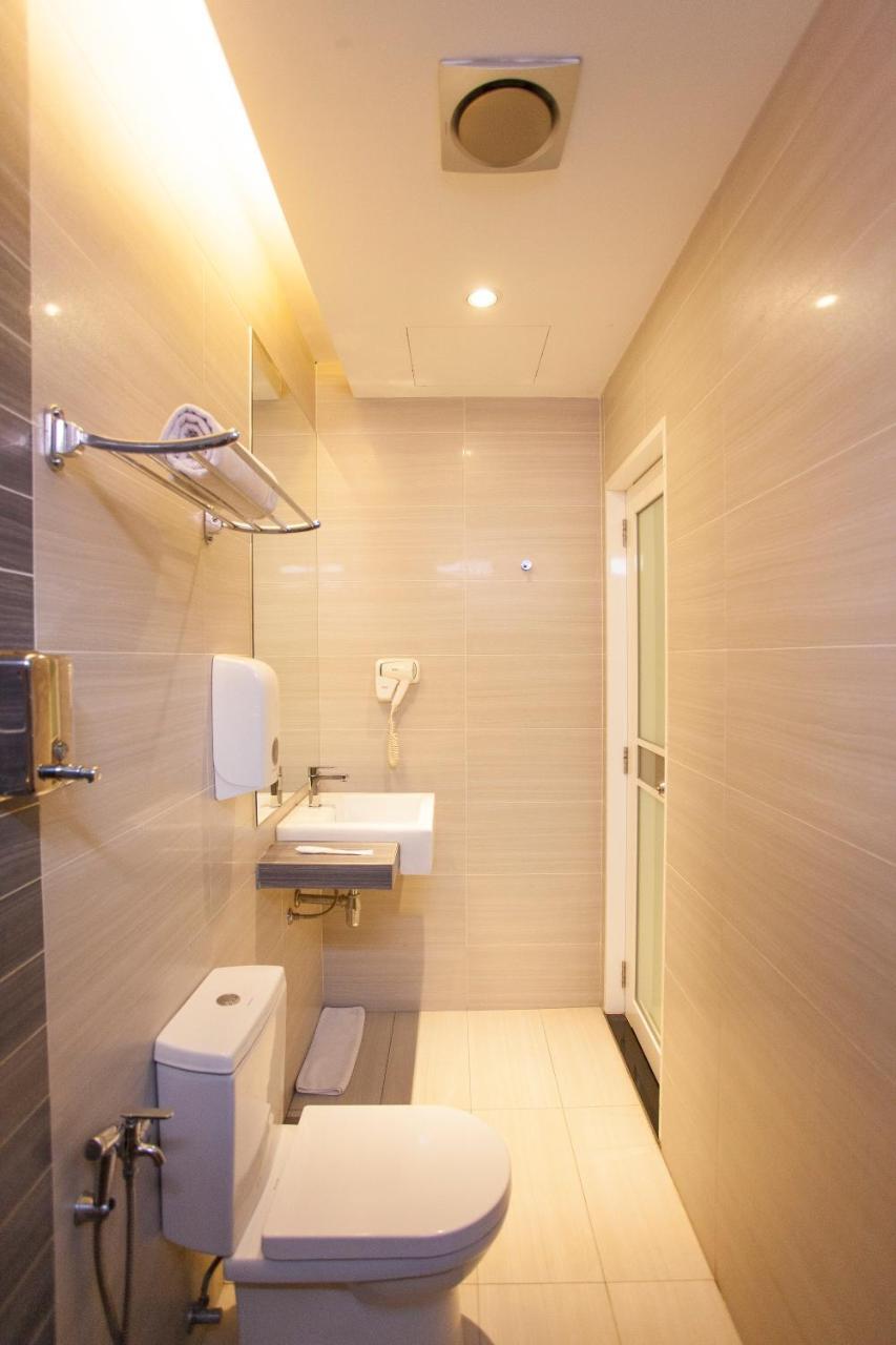 Orange Premier Hotel Wangsa Maju Kuala Lumpur Exterior photo